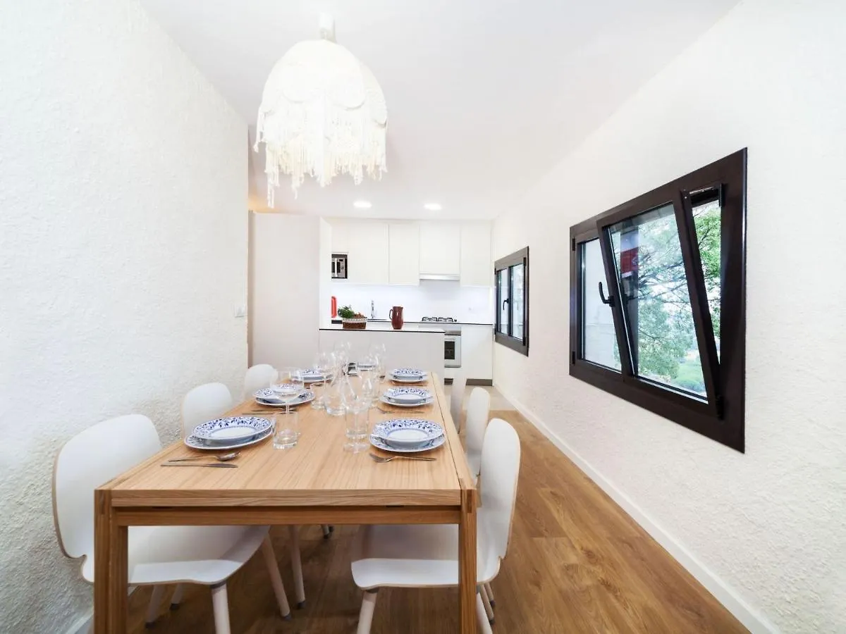 Holiday Home Paris By Interhome カロンジェ スペイン